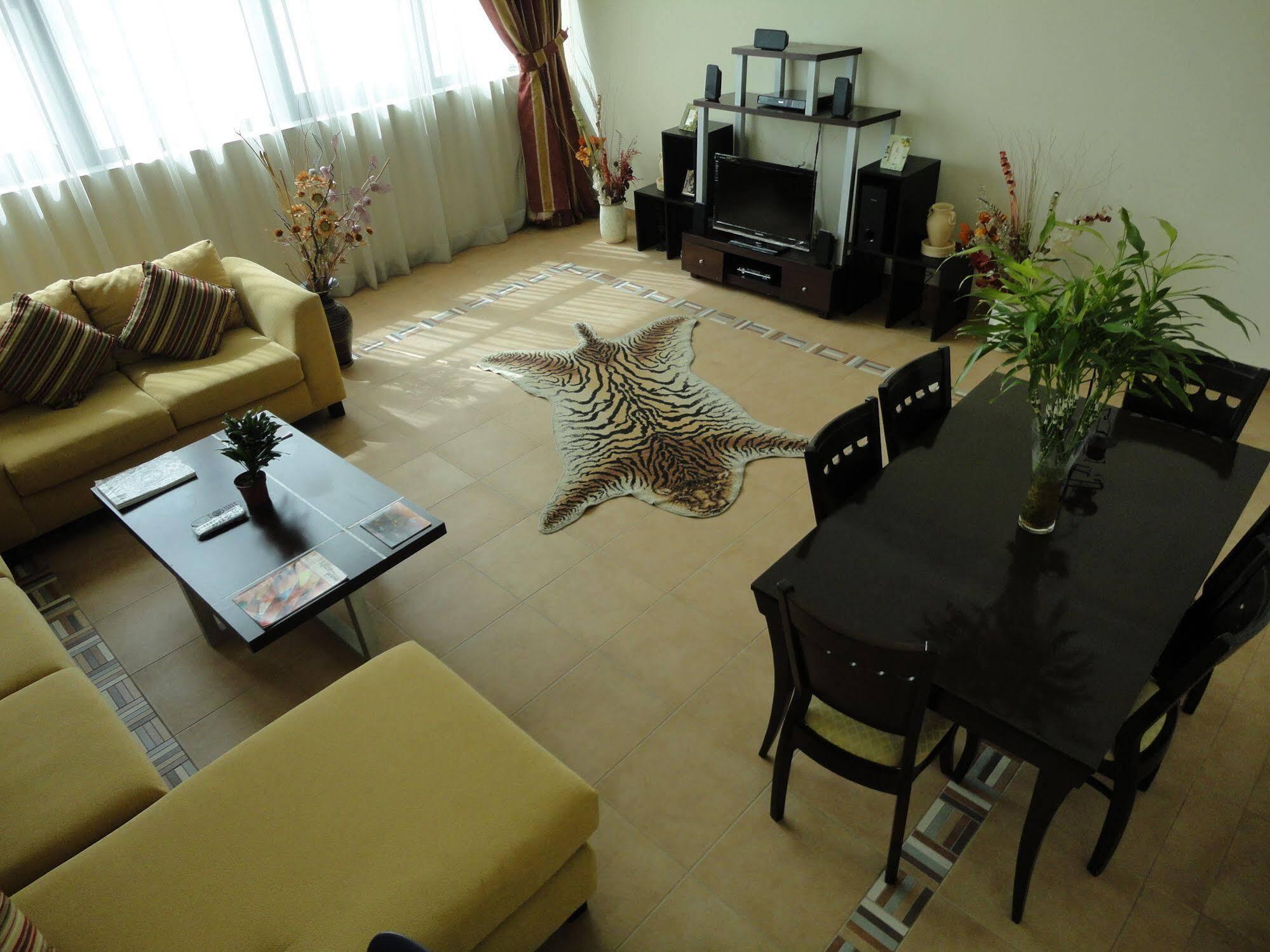 Infinity Tower Suites Wll Manama Exterior foto